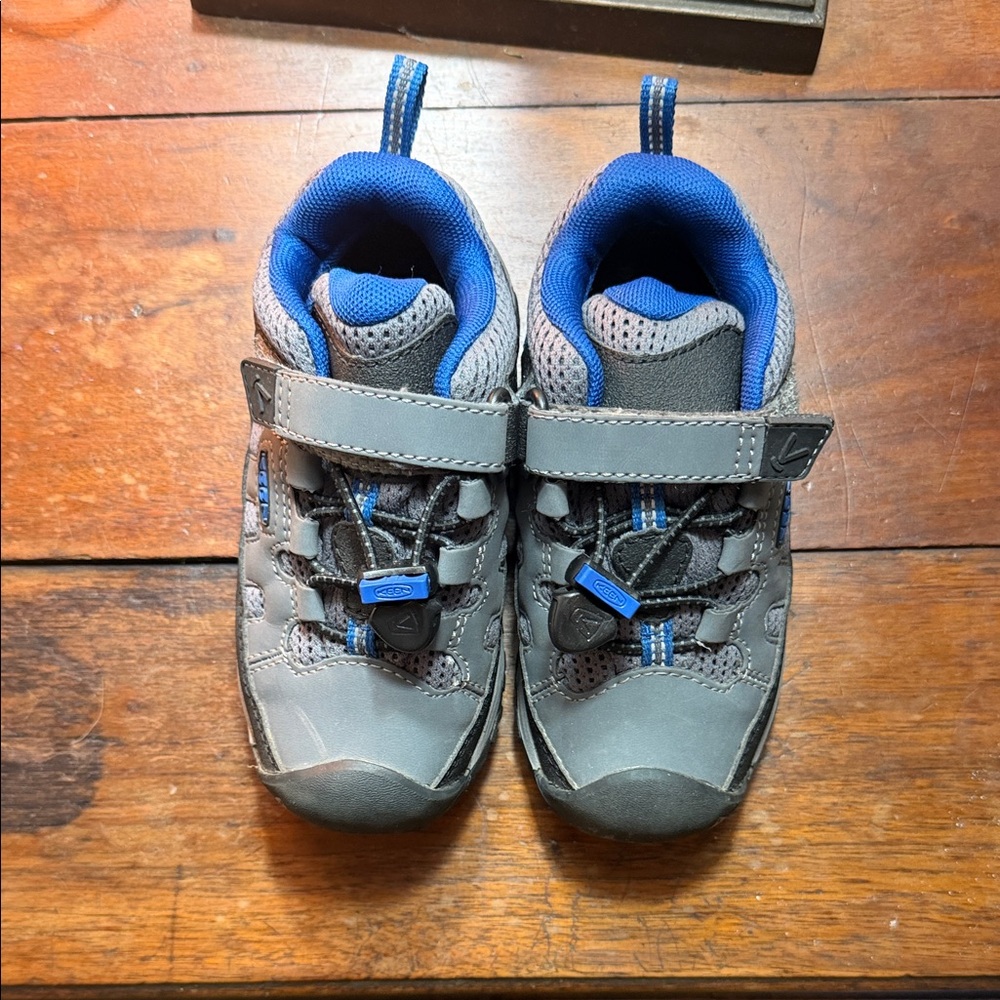 Keen Kids Gray and Blue Shoes size 8